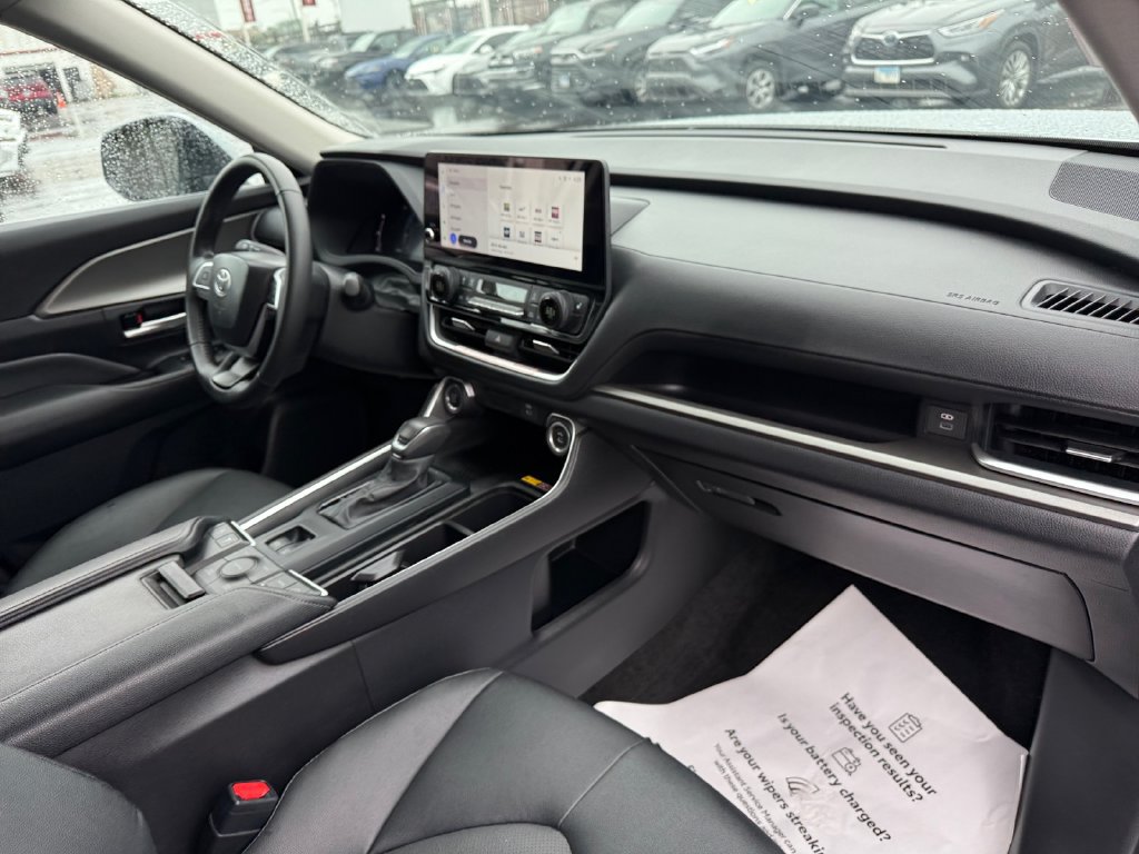 Certified 2026 Toyota Grand Highlander AWD image 17