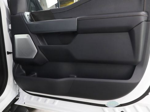 Used 2024 Ford F150 Lariat w/ Equipment Group 502A High image 9