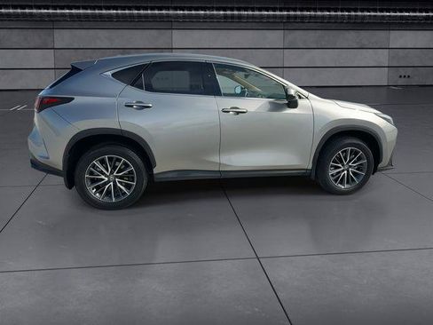 Certified 2025 Lexus NX 250 FWD w/ Accessory Package (K3) image 9