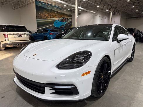 Used 2017 Porsche Panamera image 1