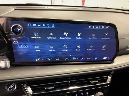 New 2026 Chevrolet Traverse LT w/ Sun and Wheel Package image 23