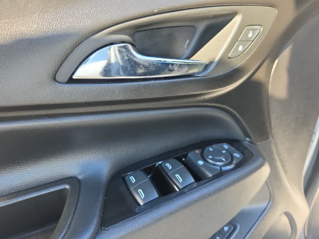 Used 2024 Chevrolet Equinox Premier w/ Redline Edition FWD image 24