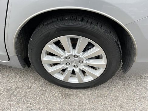 Used 2017 Toyota Sienna Limited image 26