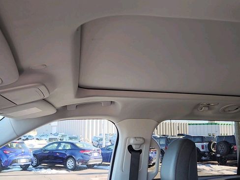 New 2025 Ford Explorer Active w/ Active Comfort Package image 12