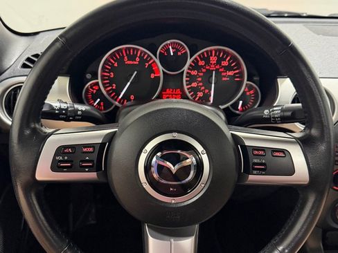 Used 2009 MAZDA MX-5 Miata Grand Touring w/ Premium Pkg RWD image 13
