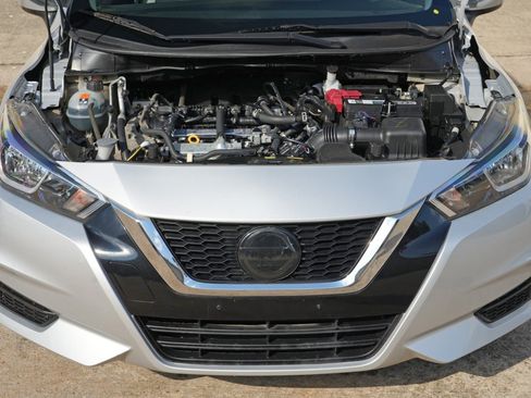 Used 2021 Nissan Versa SV FWD image 7