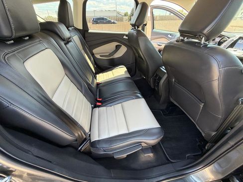Used 2019 Ford Escape SEL AWD/4WD image 14