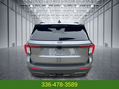 Used 2025 Ford Explorer ST-Line w/ Premium Package RWD image 4