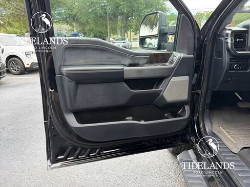 Certified 2024 Ford F250 Lariat w/ Black Appearance Package AWD/4WD image 13