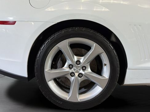 Used 2014 Chevrolet Camaro SS RWD image 35