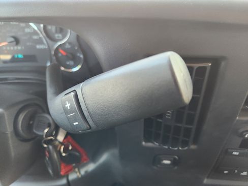 New 2025 Chevrolet Express 2500 w/ Driver Convenience Package image 22