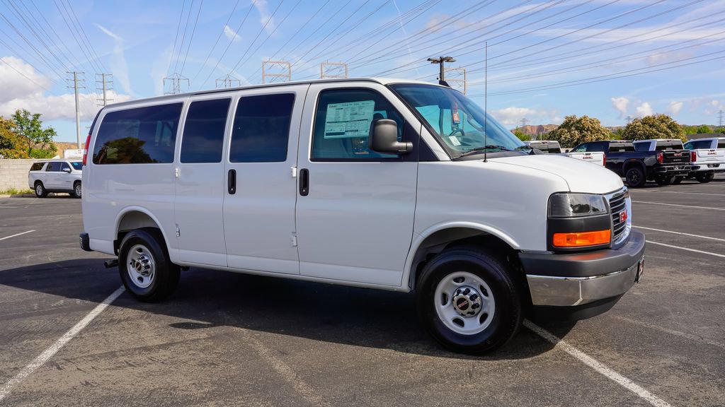Used 2025 GMC Savana 3500 LT w/ LT Preferred Equipment Group RWD image 8