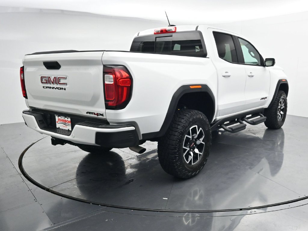 Used 2024 GMC Canyon AT4X AWD/4WD image 7
