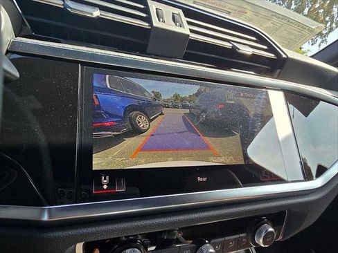 Certified 2025 Audi Q3 2.0T Premium Plus w/ Premium Plus Package image 29