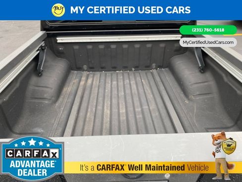 Used 2021 Nissan Frontier SV w/ Midnight Edition Floor Mats AWD/4WD image 8