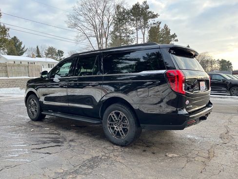 Used 2025 Ford Expedition Max Active image 4