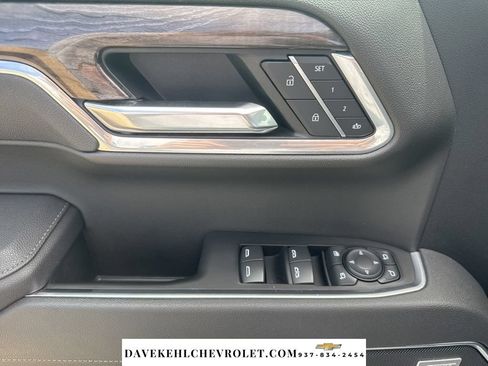Used 2025 Chevrolet Silverado 1500 LTZ AWD/4WD image 18