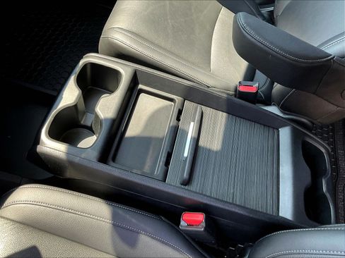 Used 2024 Honda Odyssey EX-L image 18