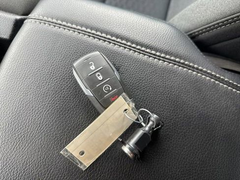 Used 2025 RAM 1500 Big Horn image 31