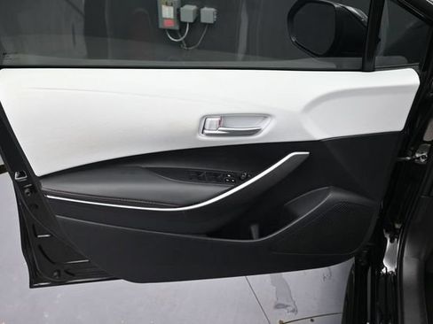 Used 2025 Toyota Corolla SE FWD image 16