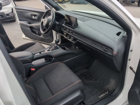 Used 2023 Honda HR-V Sport image 14