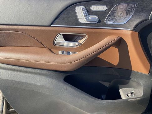 Certified 2024 Mercedes-Benz GLS 450 4MATIC image 12
