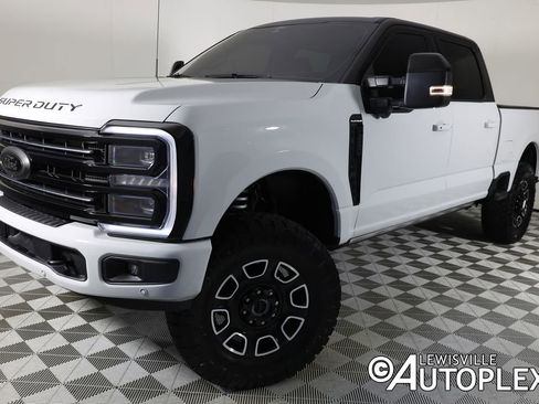 Used 2025 Ford F250 Platinum AWD/4WD image 1