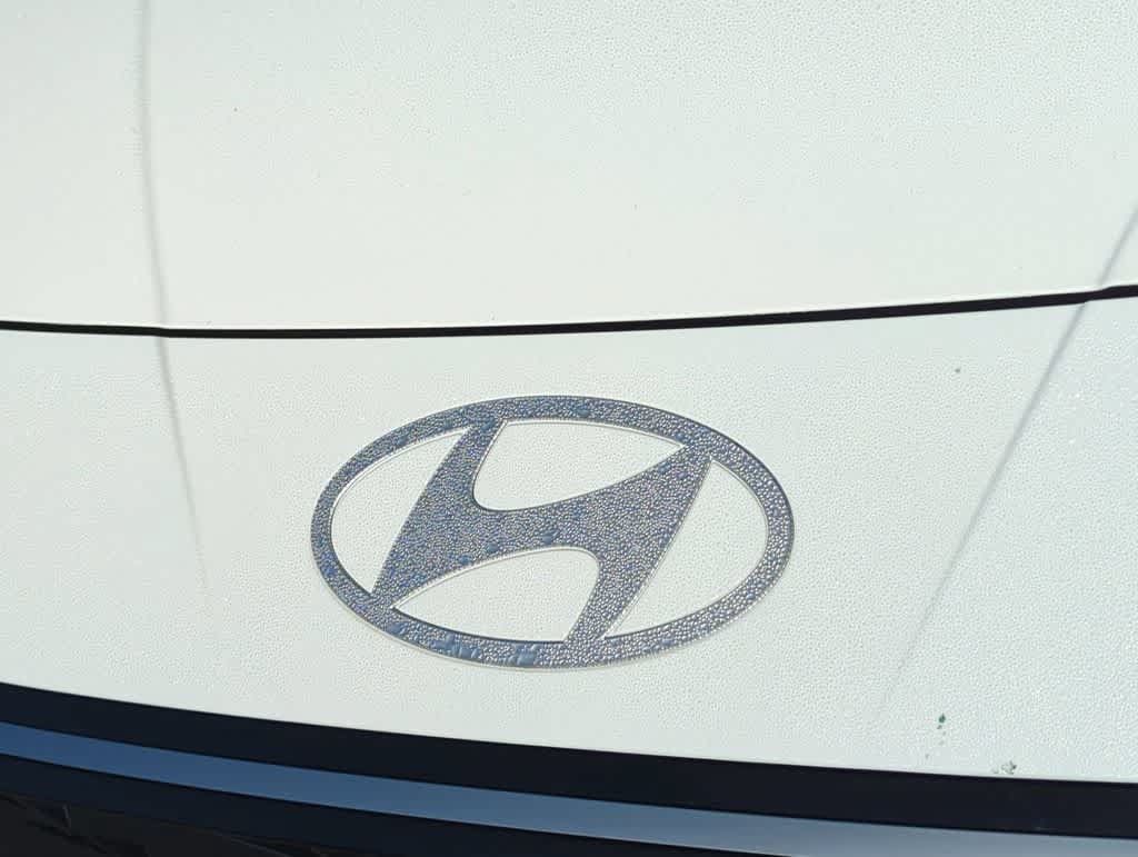 New 2026 Hyundai Elantra Limited FWD image 12