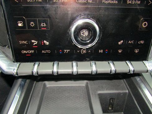 Used 2025 GMC Acadia Elevation AWD/4WD image 34