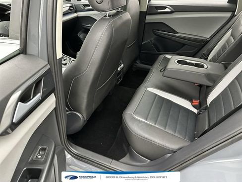 Certified 2024 Volkswagen Taos SEL AWD/4WD image 23