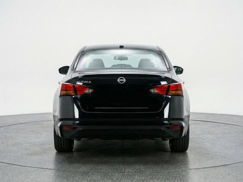 Used 2025 Nissan Altima 2.5 SV image 7