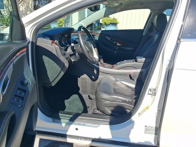 Used 2013 Buick LaCrosse Leather FWD image 10