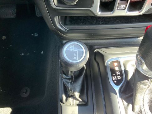 Used 2023 Jeep Wrangler Sahara image 36