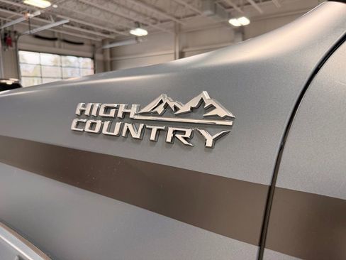 Used 2022 Chevrolet Silverado 2500 High Country w/ Z71 Off-Road Package AWD/4WD image 32