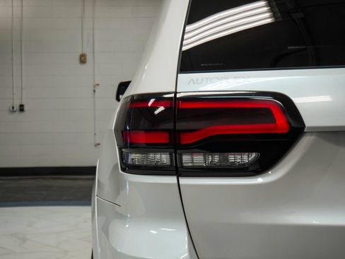 Used 2018 Jeep Grand Cherokee Trackhawk AWD/4WD image 35