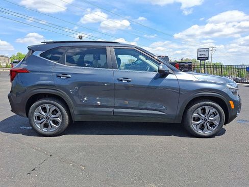 Used 2024 Kia Seltos S image 7