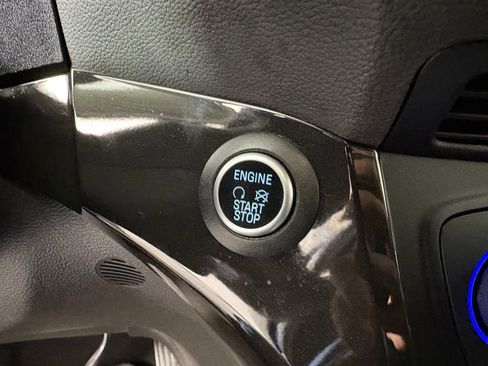 Certified 2017 Ford Escape Titanium w/ Equipment Group 301A image 23