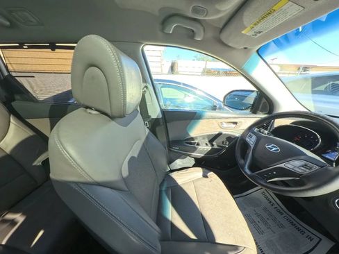 Used 2016 Hyundai Santa Fe SE w/ Option Group 03 FWD image 29