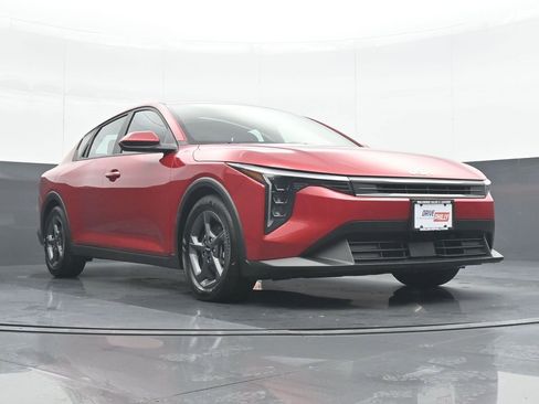 Used 2025 Kia K4 LXS image 33