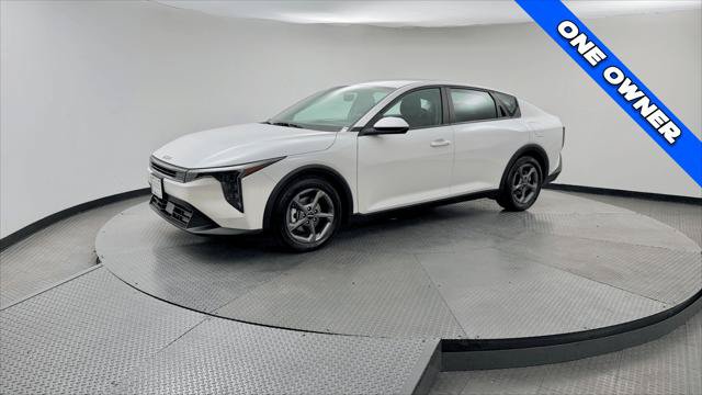 Used 2025 Kia K4 FWD image 2
