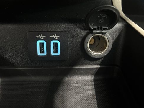 Used 2020 Ford Fusion SE image 35