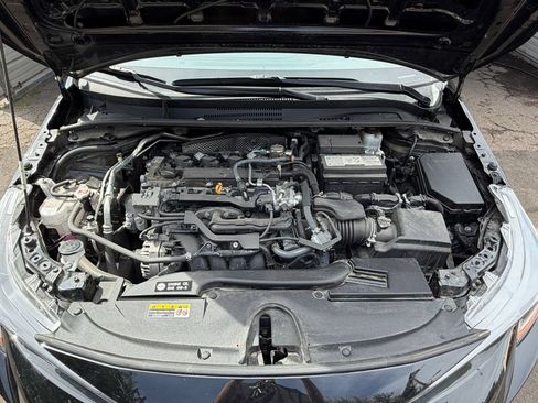 Used 2025 Toyota Corolla LE FWD image 29