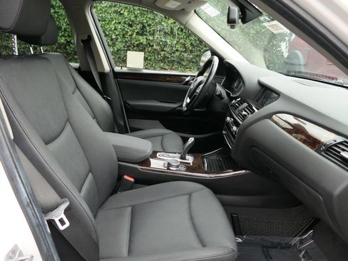Used 2017 BMW X3 sDrive28i RWD image 30
