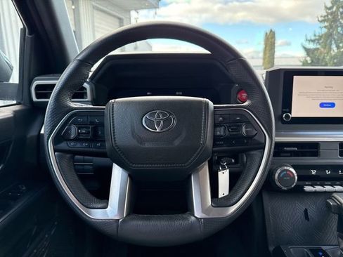 Used 2025 Toyota Tacoma TRD Off-Road image 20