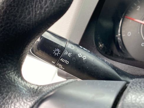 Used 2017 Toyota Sienna LE image 16