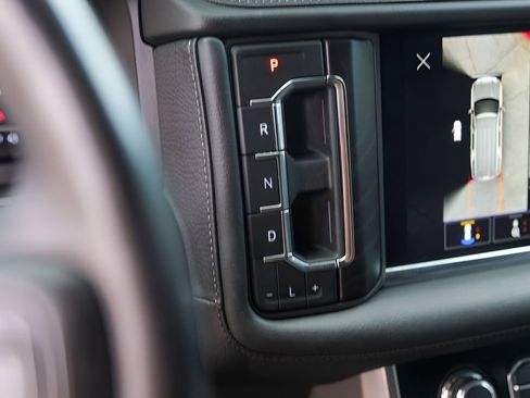 Used 2022 GMC Yukon XL Denali AWD/4WD image 21