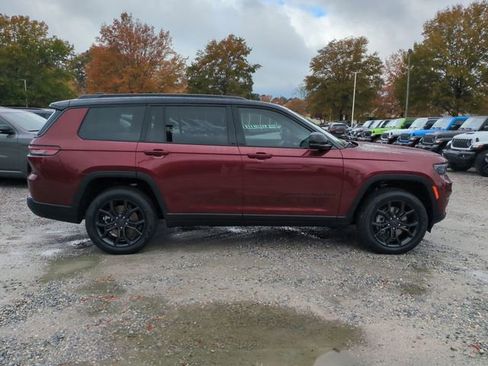 New 2025 Jeep Grand Cherokee L Limited w/ Trailer Tow Package AWD/4WD image 6