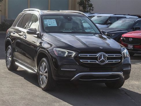 Used 2021 Mercedes-Benz GLE 350 w/ Premium Package image 3