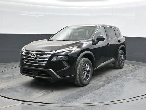 New 2026 Nissan Rogue S image 7