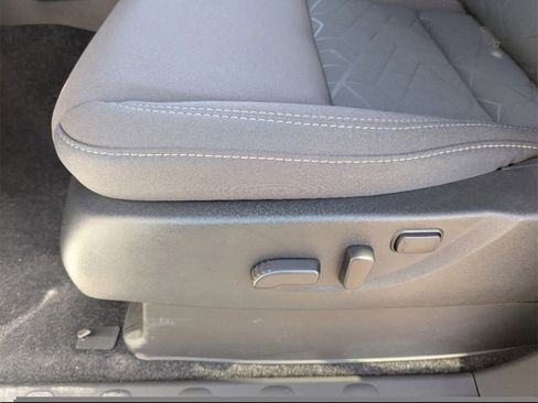 New 2025 Nissan Frontier SV image 11